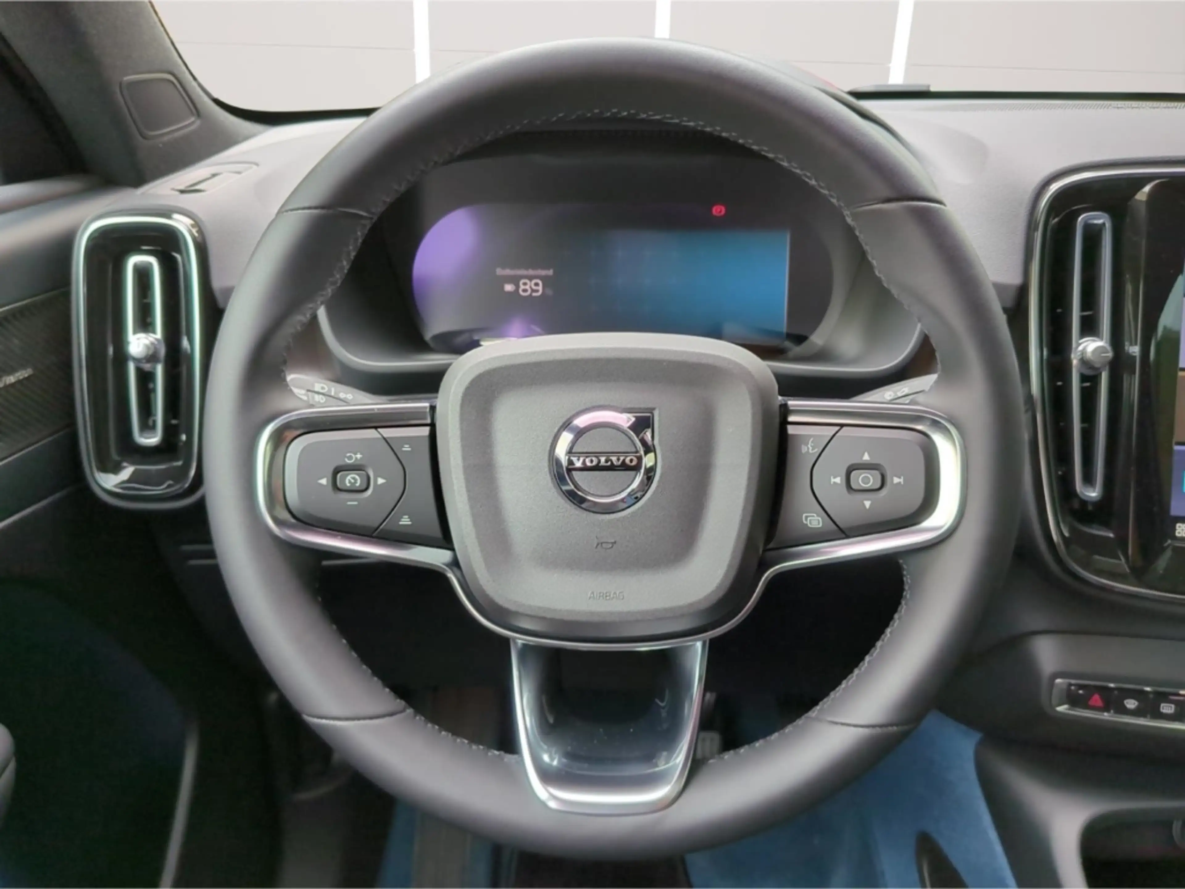 Volvo C40 Twin Motor Ultimate *Black*Vollausst.*HEICO* — photo 12