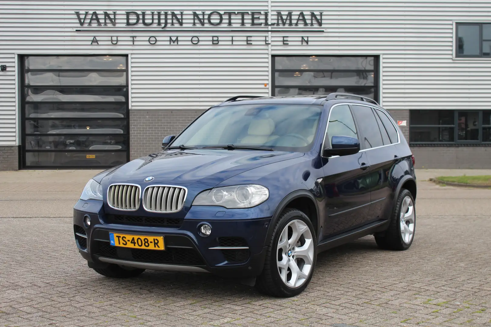 BMW X5 xDrive50i High Executive / ACC / Panoramadak / Sof Bleu - 1