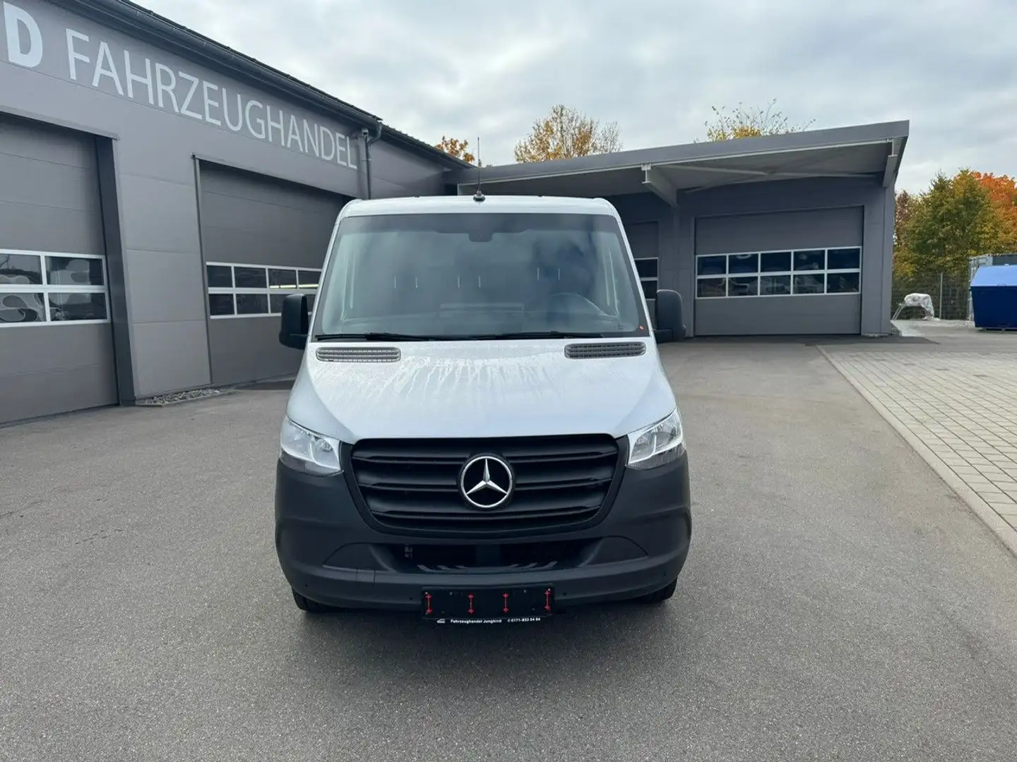 Mercedes-Benz Sprinter 317 CDI Flach Lang Silber Klima MBUX Argent - 2