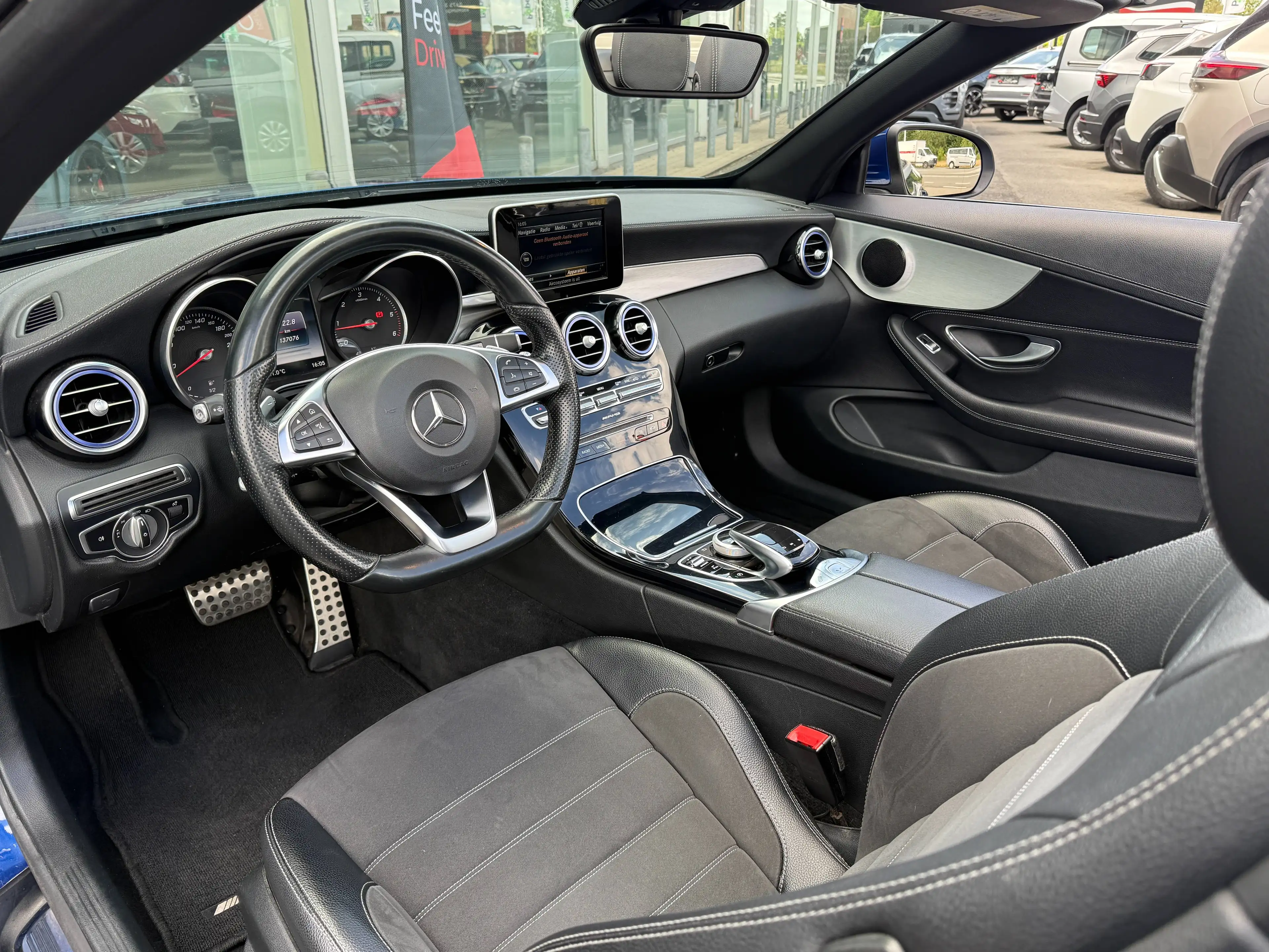 Mercedes-Benz C 250 AMG PACK / SFEERVERLICHTING / NAVI / CAMERA / AIRCO / — photo 10