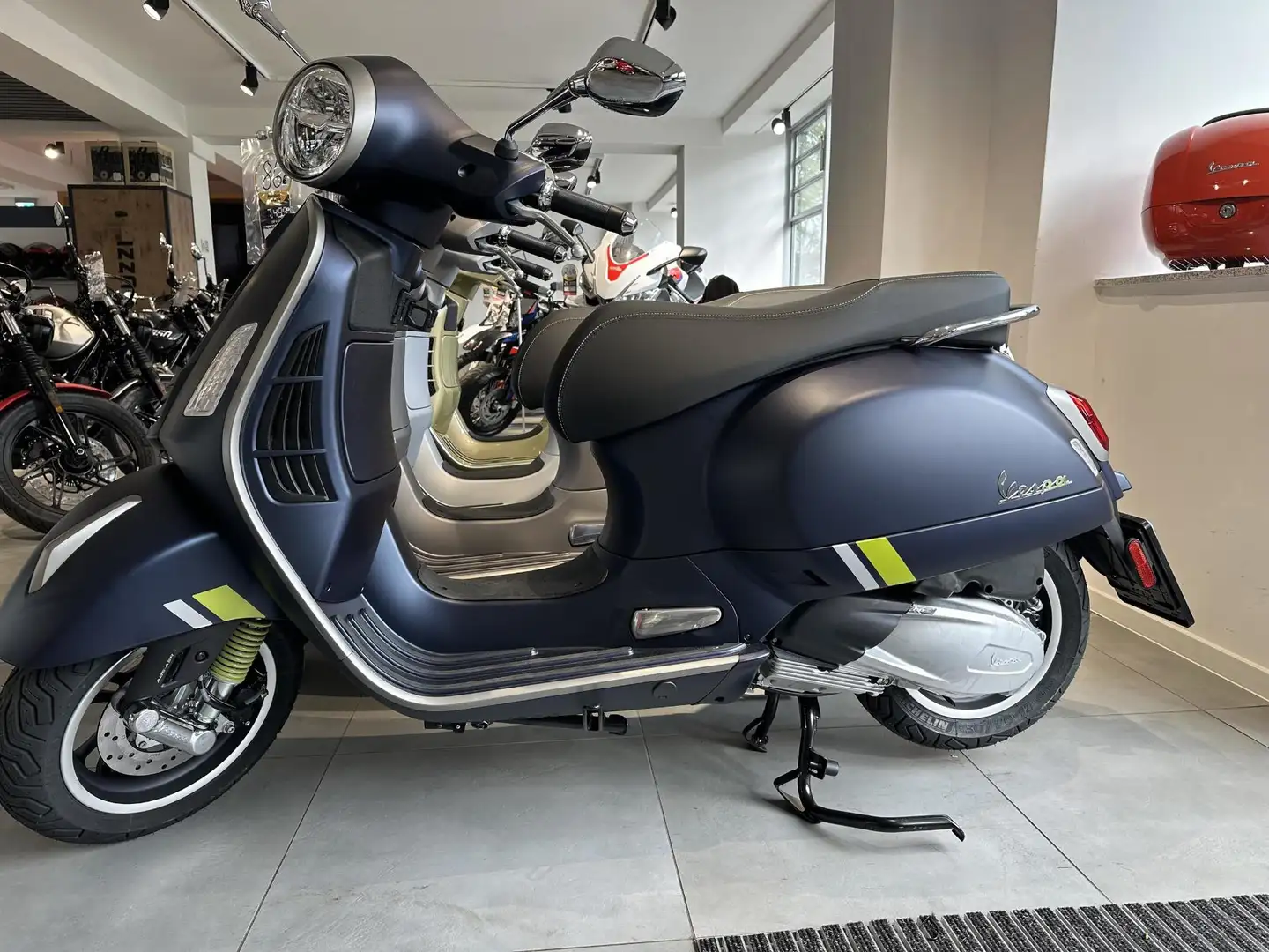 Vespa GTS Super Tech 300 SUPER TECH E5 BL Albastru - 2