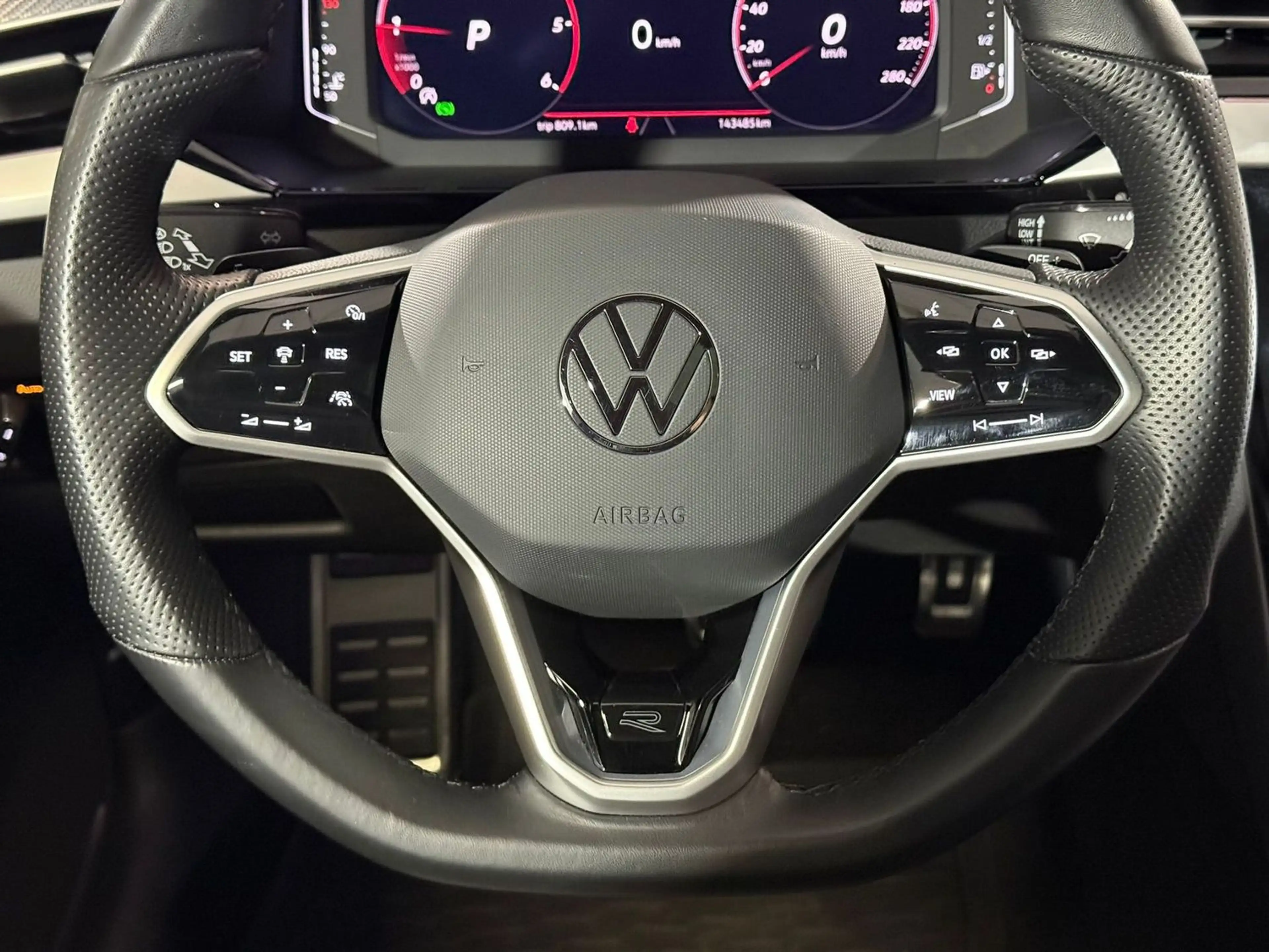 Volkswagen Arteon SB 2.0 TDI R-Line AHK Head-UP 1.Hd IQ Pano — photo 13