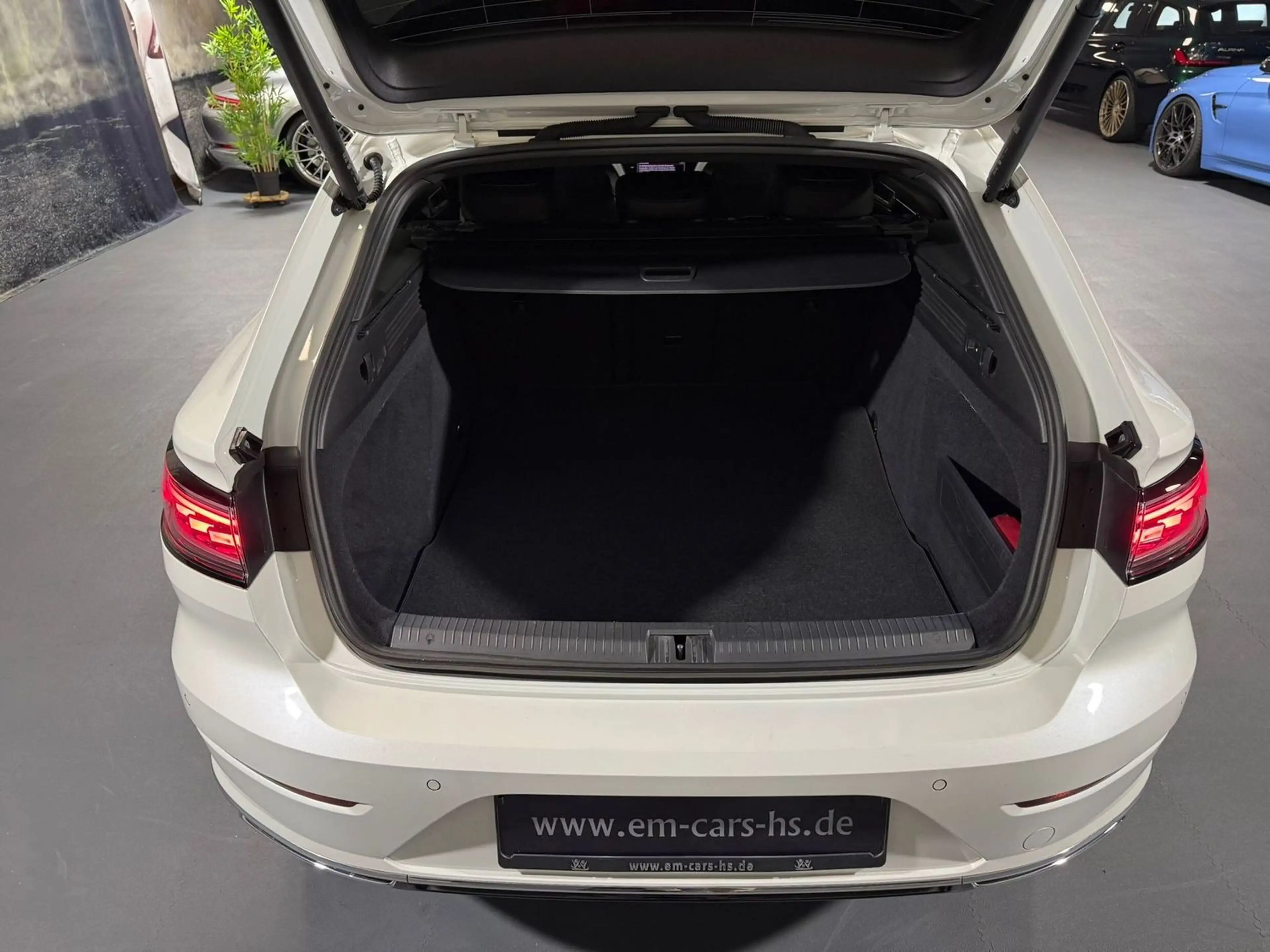 Volkswagen Arteon SB 2.0 TDI R-Line AHK Head-UP 1.Hd IQ Pano — photo 6