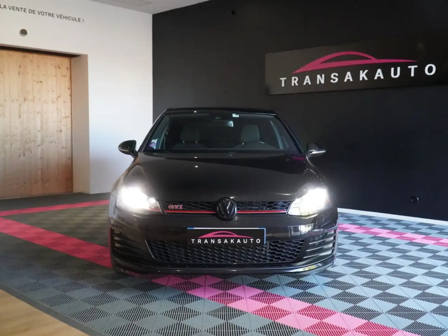 Volkswagen Golf 2.0 TSI 230 DSG6 GTI Performance Zwart - 2