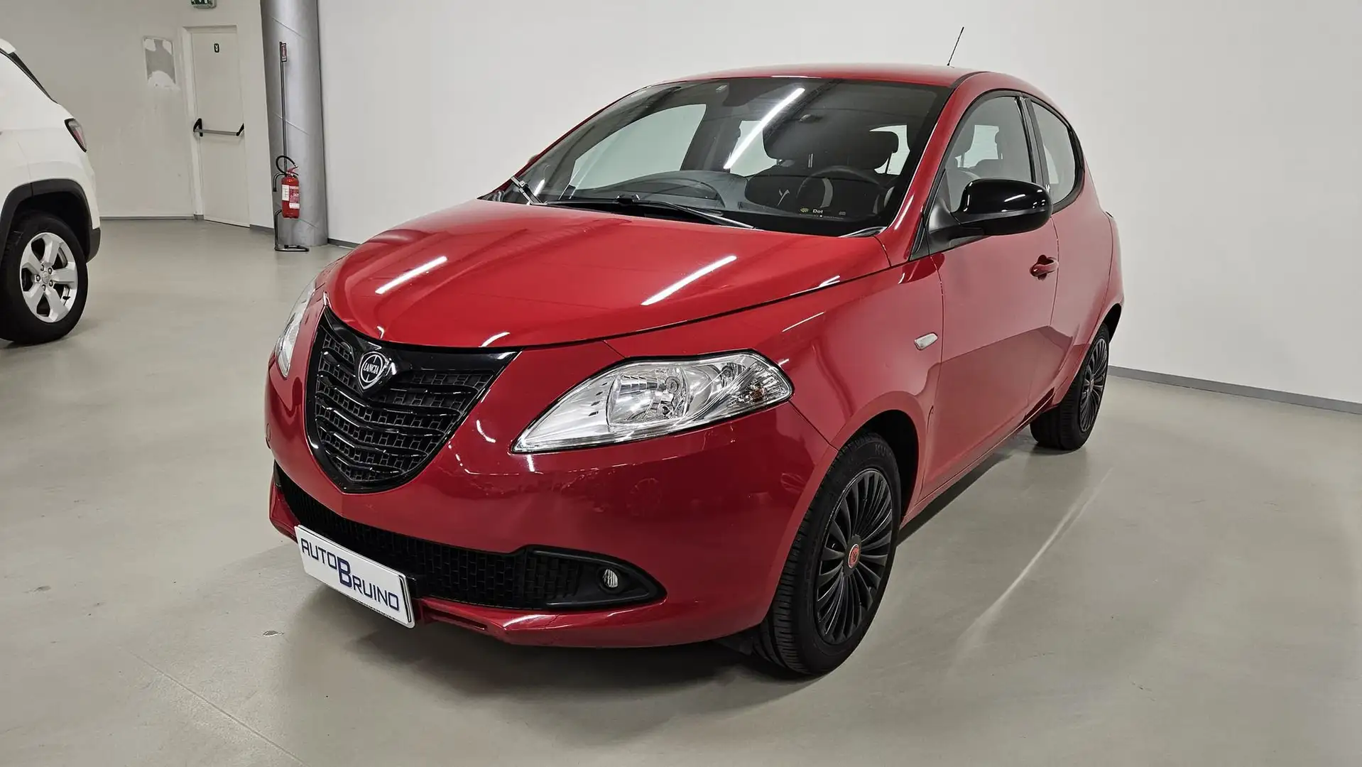 Lancia Ypsilon Ypsilon 1.2 69 CV 5 porte GPL Ecochic Elefantino Rot - 1