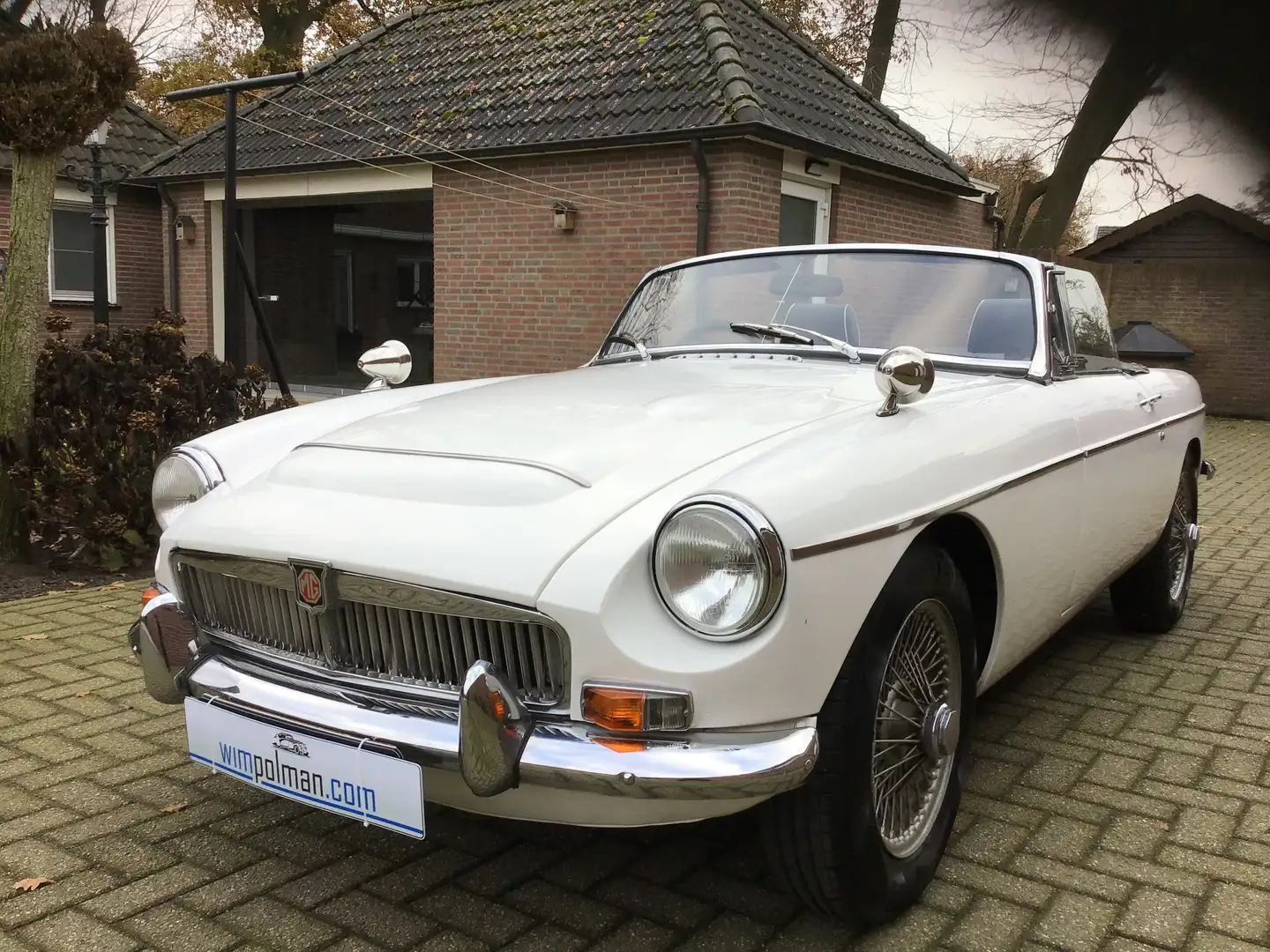 MG MGC CABRIOLET White - 1