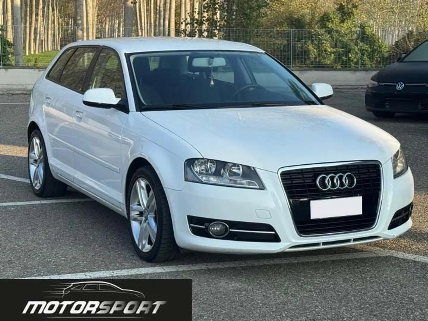 Audi A3 Sportback 1.6 TDI 90cv man. Ambiente*NEOPATENTATO* Bianco - 2