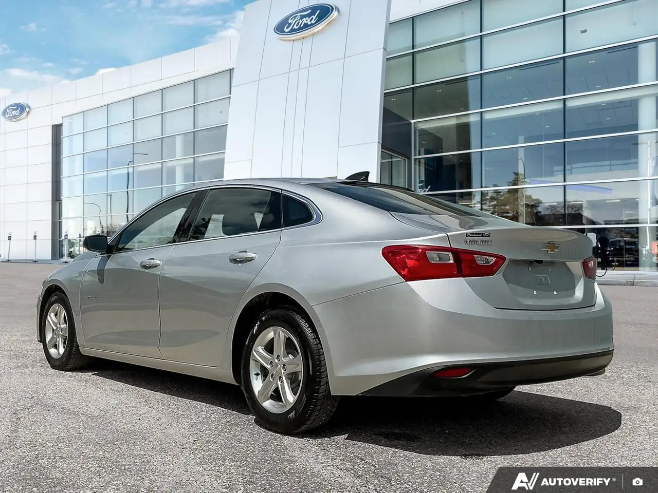 Chevrolet Malibu photo Chevrolet Malibu