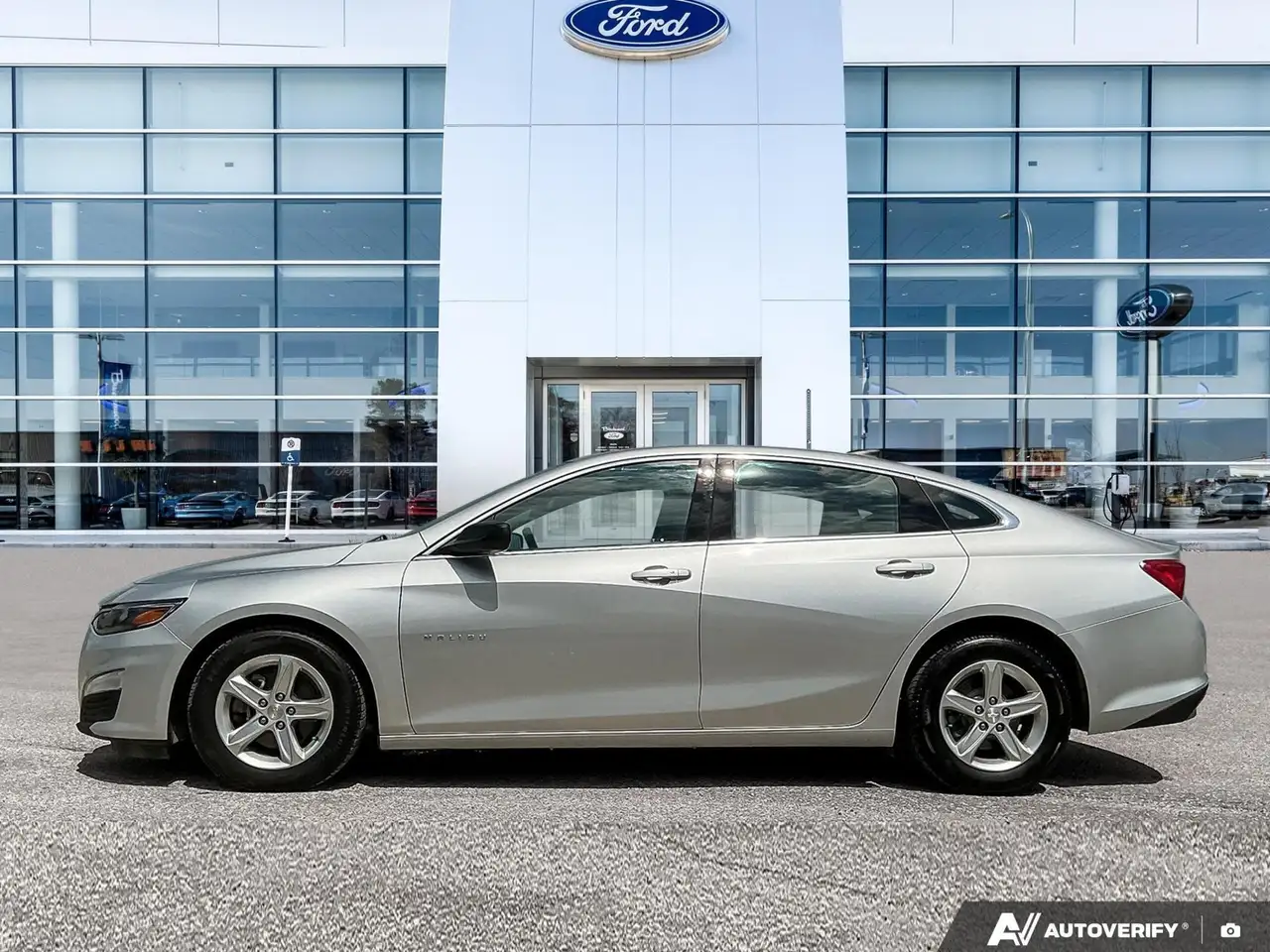 Chevrolet Malibu photo Chevrolet Malibu