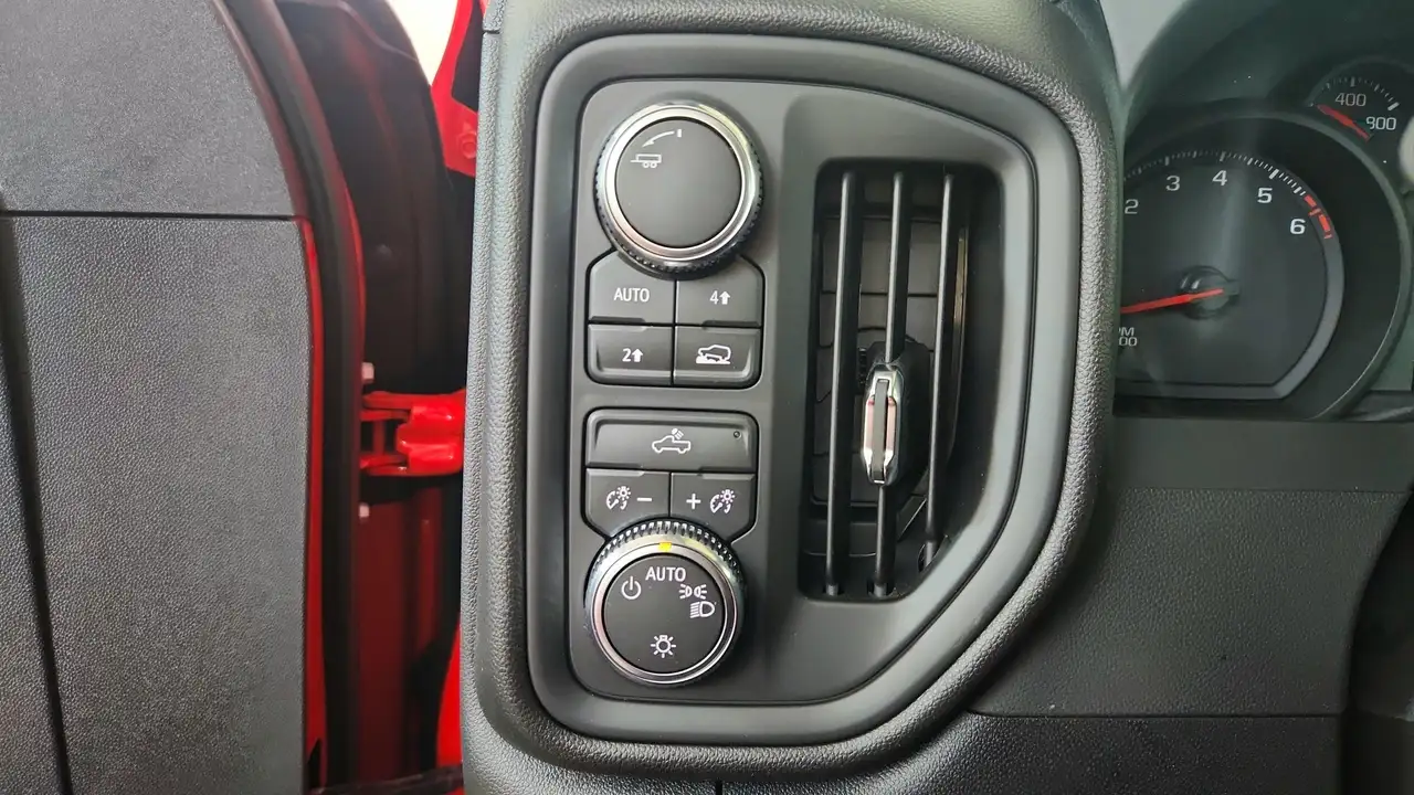 GMC Sierra 1500 снимка GMC Sierra 1500