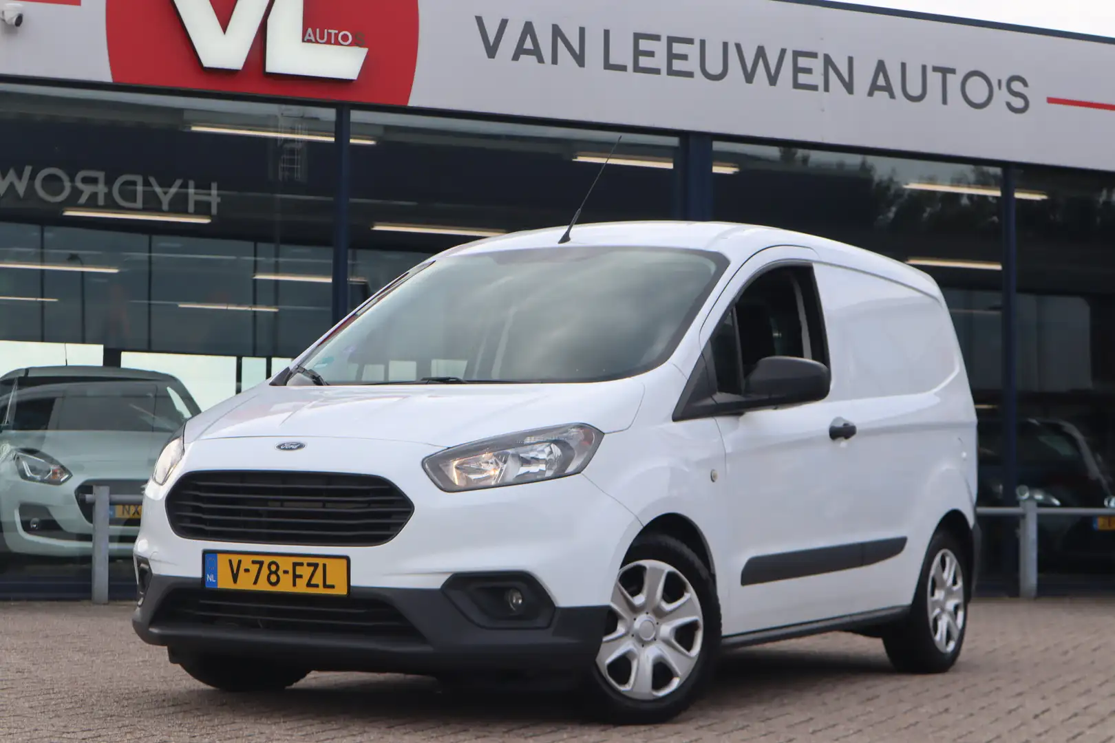 Ford Transit Courier 1.0 Trend | Trekhaak | Bluetooth | Airco Wit - 1