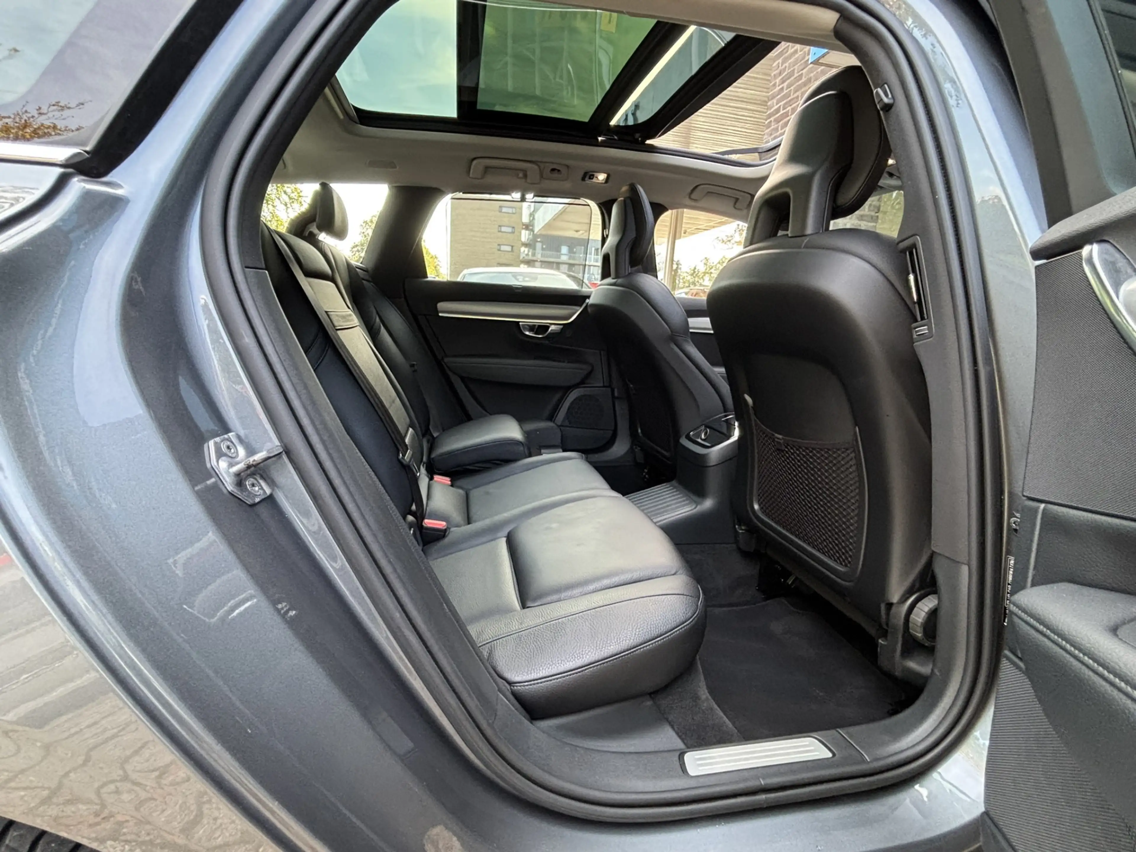 Volvo V90 T8 408pk AWD Panorama HeadUp 360 Family Keyless — photo 11