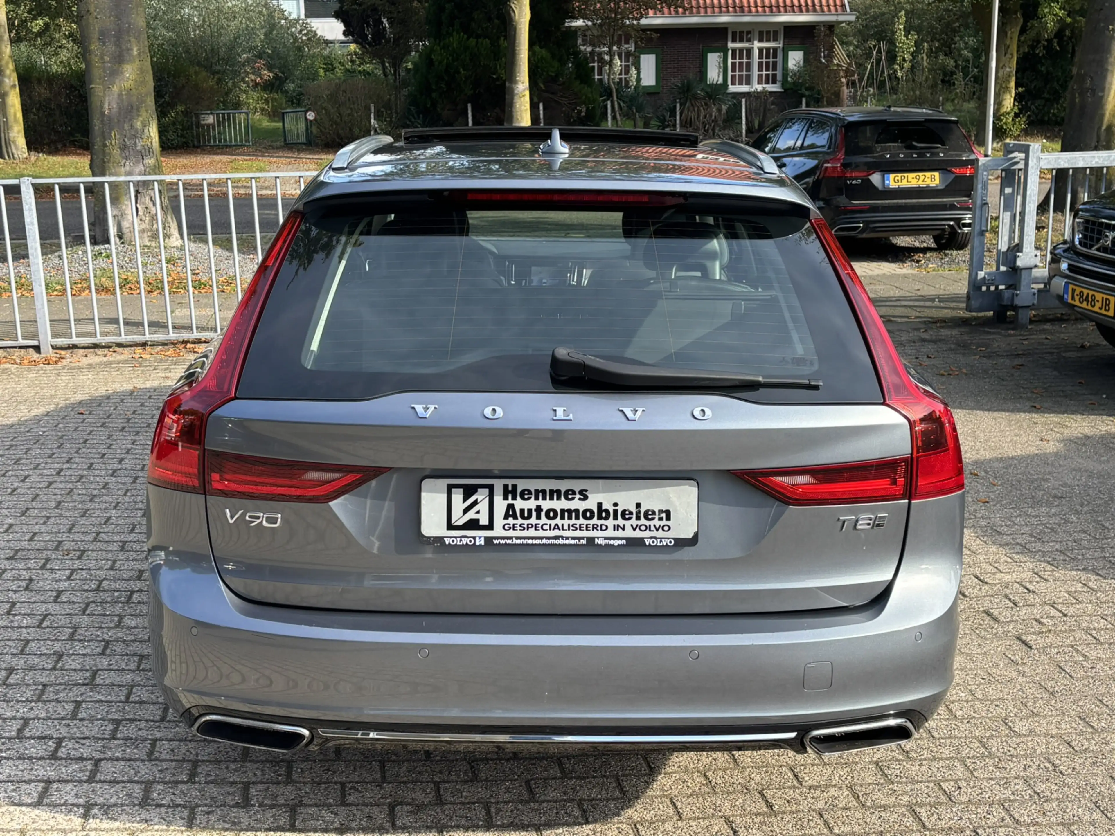 Volvo V90 T8 408pk AWD Panorama HeadUp 360 Family Keyless — photo 18