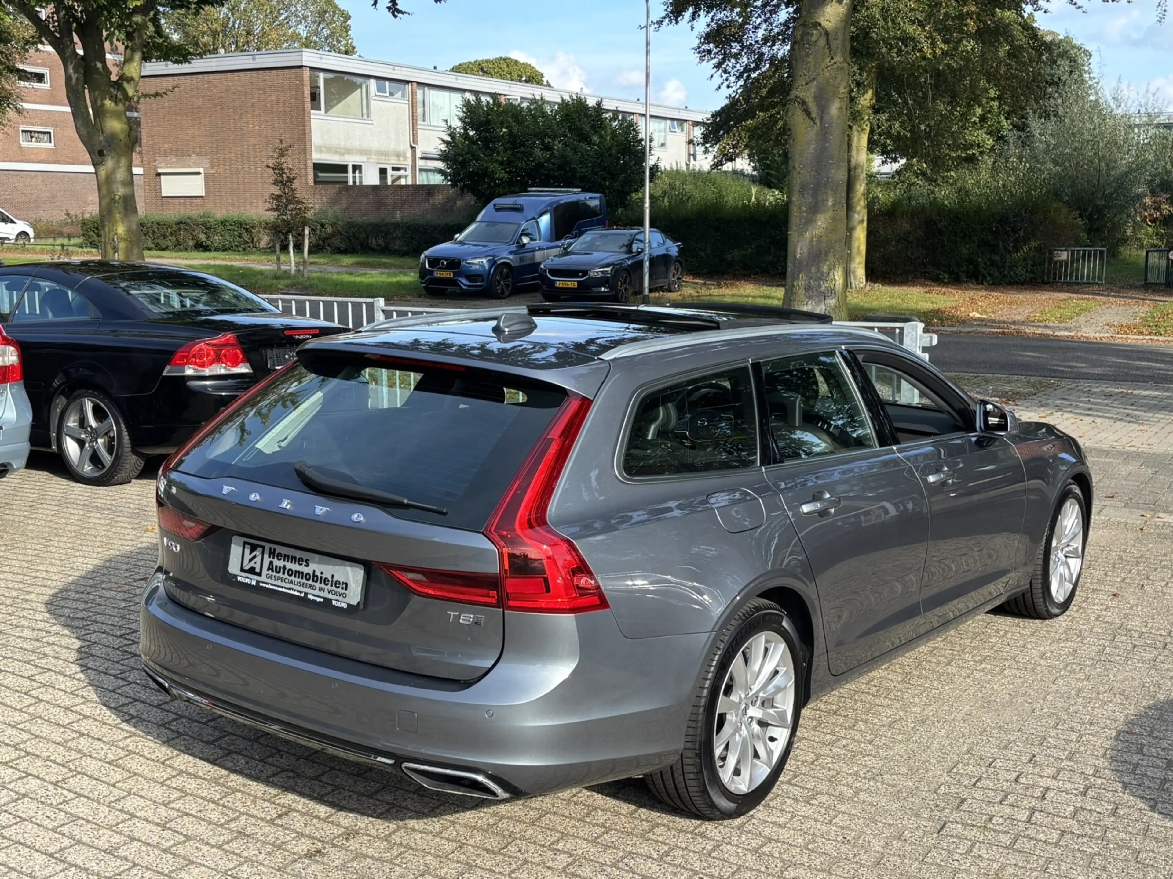 Volvo V90 T8 408pk AWD Panorama HeadUp 360 Family Keyless — photo 2