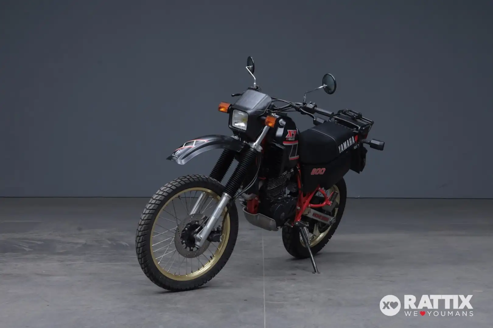Yamaha XT 600 Negro - 2