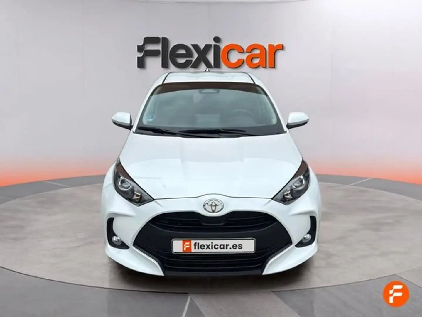 Toyota Yaris 120H 1.5 Active Plus Blanco - 2