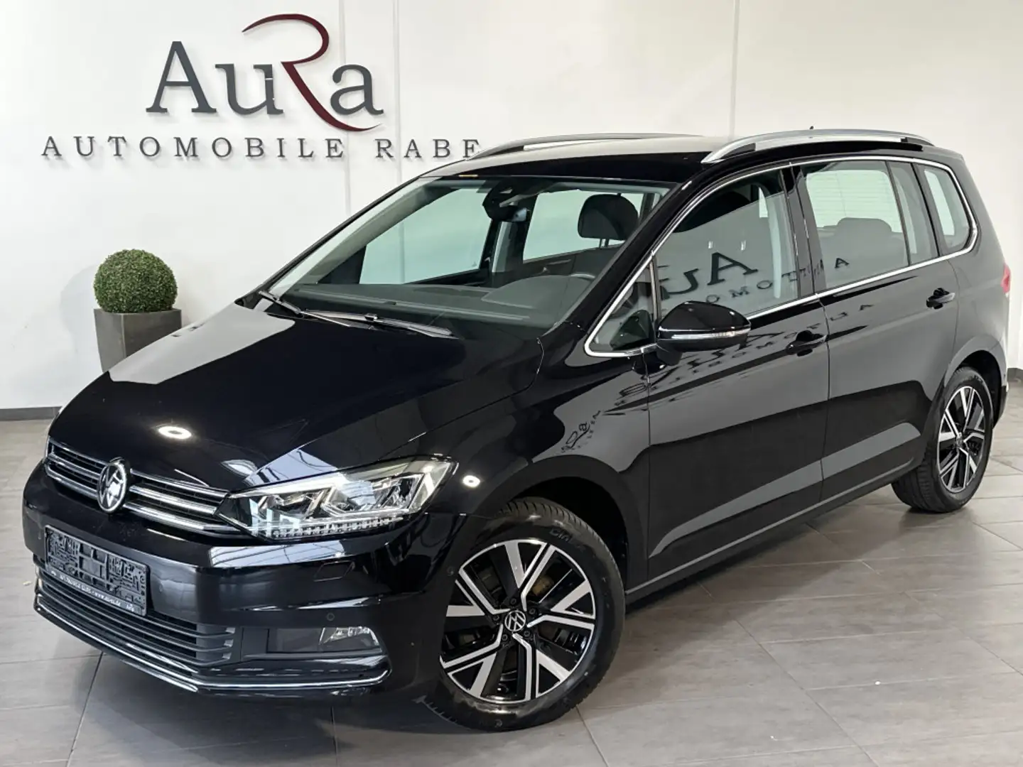 Volkswagen Touran 1.5 TSI ACT DSG HL NAV+LED+AHK+ACC+KAM+PP Noir - 1