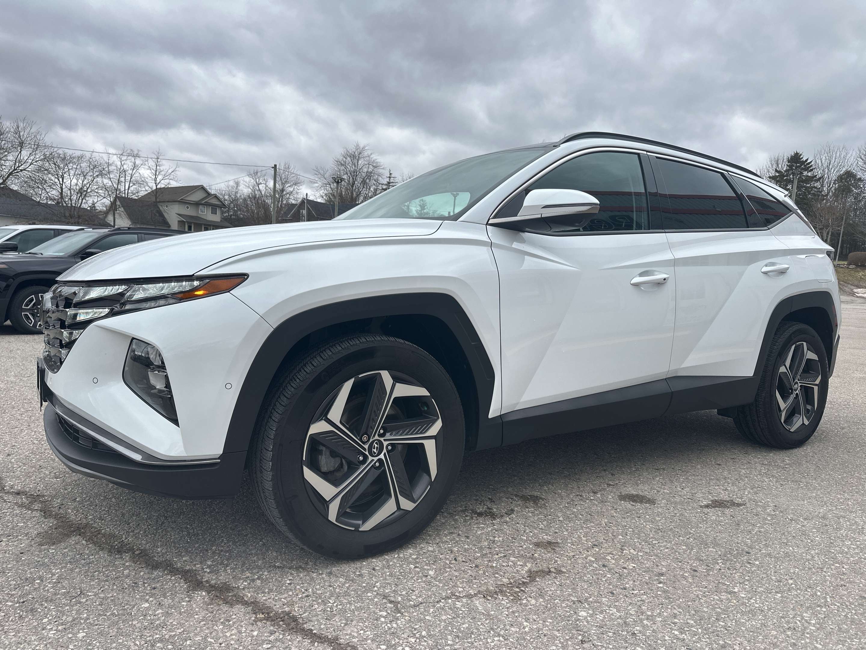 White 2023 Hyundai Tucson Hybrid SUV / Crossover Automatic