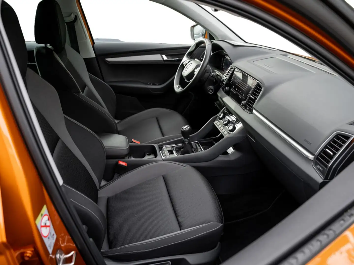 Skoda Karoq 1.5 TSI Tour AHK Kam Matrix SHZ 4x Orange - 2