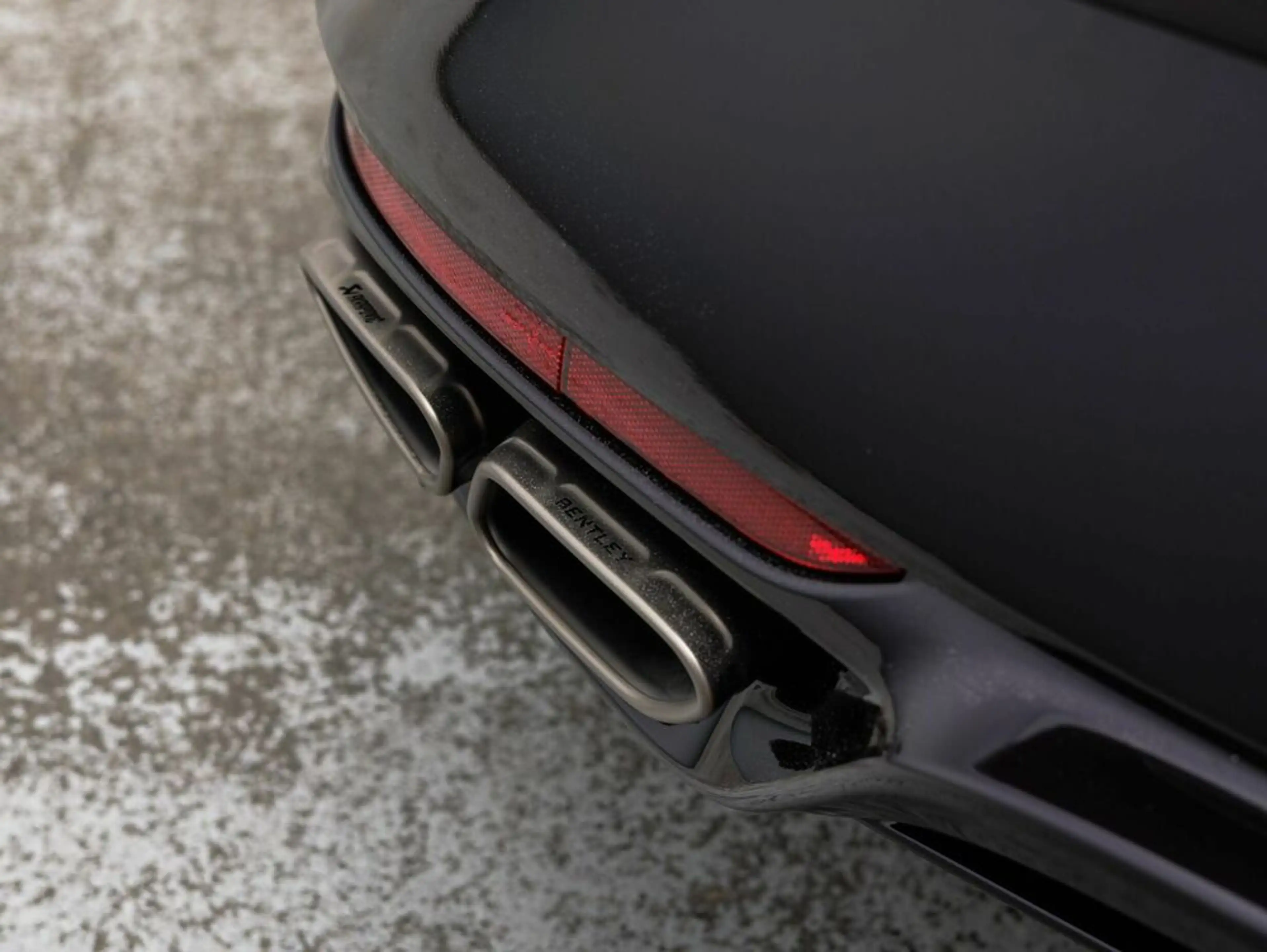 Bentley Continental GT Speed Blackline | Damson | Carbon — photo 9