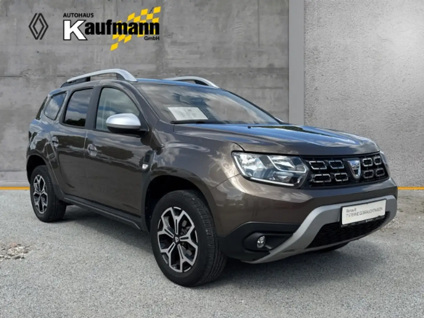 Dacia Duster II Prestige 1.6 SCe 115 Brown - 2