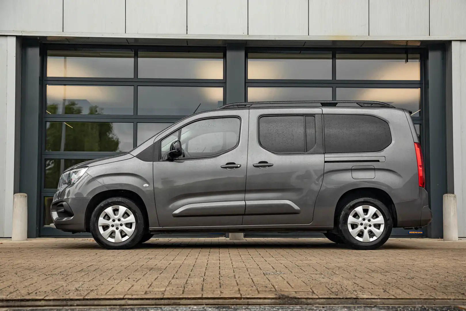 Opel Combo Life XL | 130 PK AT | Camera | Navi. | Trekhaak | 3x... Grigio - 2
