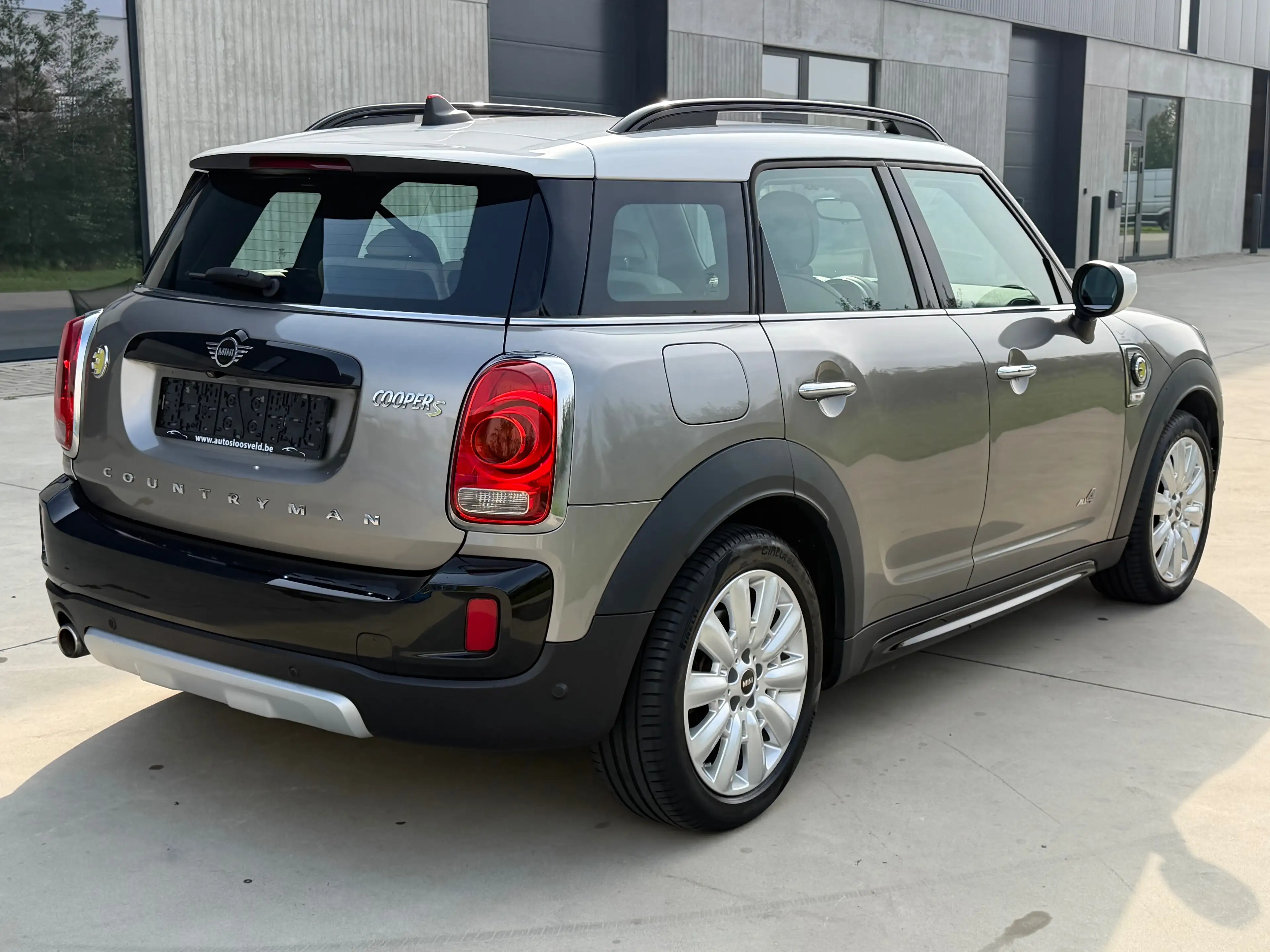 MINI Cooper SE Countryman 1.5A PHEV ALL4 / HUD/ KEYLESS/ ACC/ CAMERA/ NAVI/ LEDER — photo 4