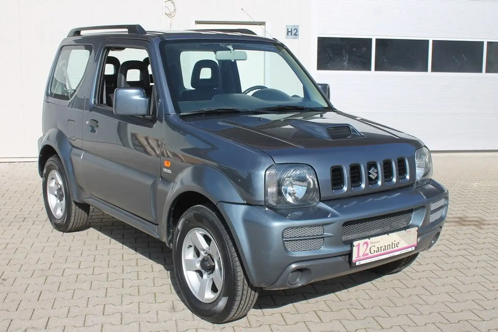 Suzuki Jimny Tüv/Au neu,wenig Km,Diesel,AHK,Finanz. Grau - 2