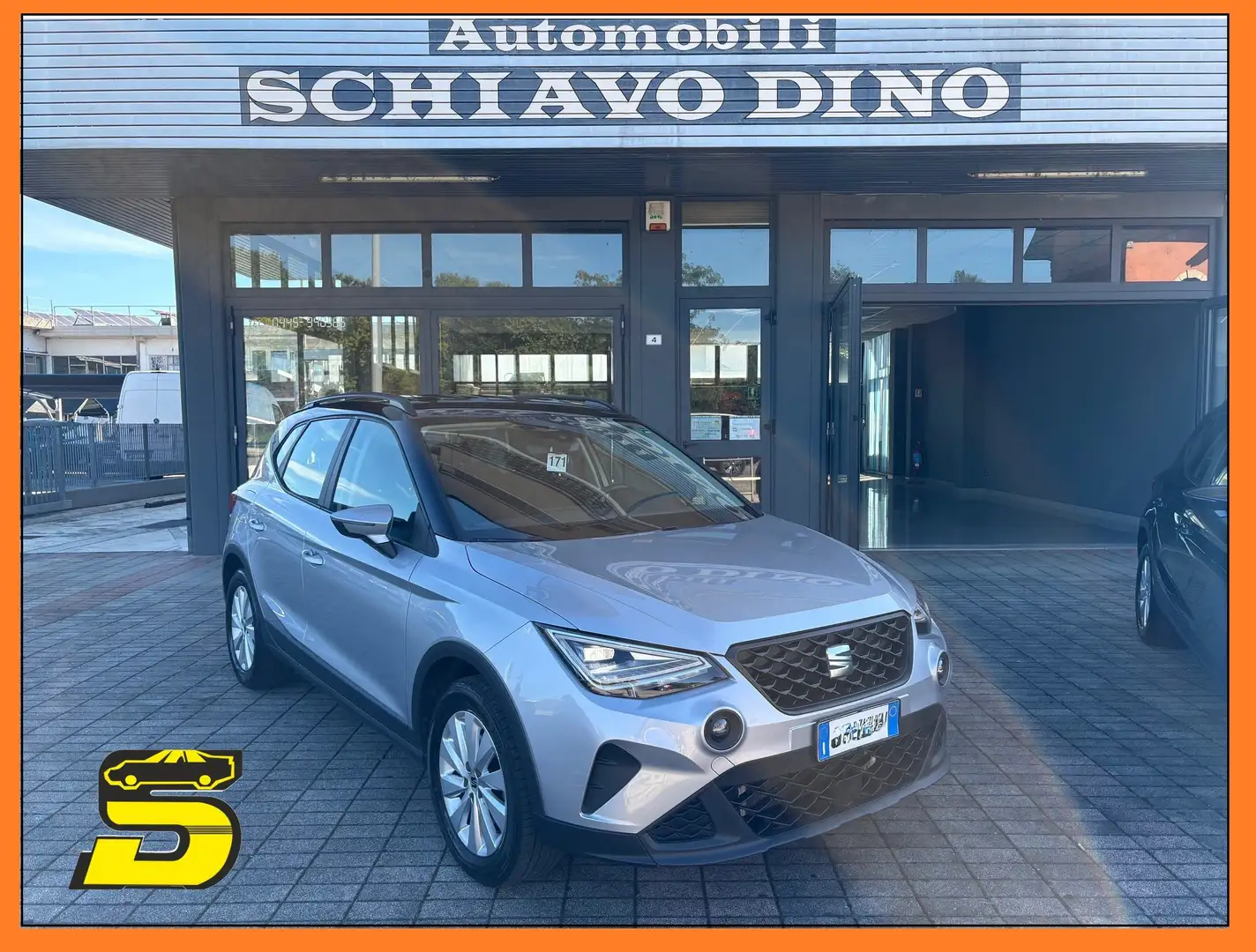 SEAT Arona 1.0 ecotsi Style 110cv Plateado - 1