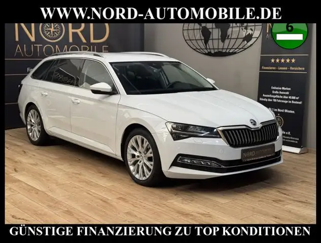 Skoda Superb Combi 2.0 TDI Style DSG Leder/AHK/StHz/18 Style
