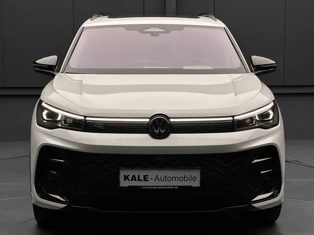 Volkswagen Tiguan view 8