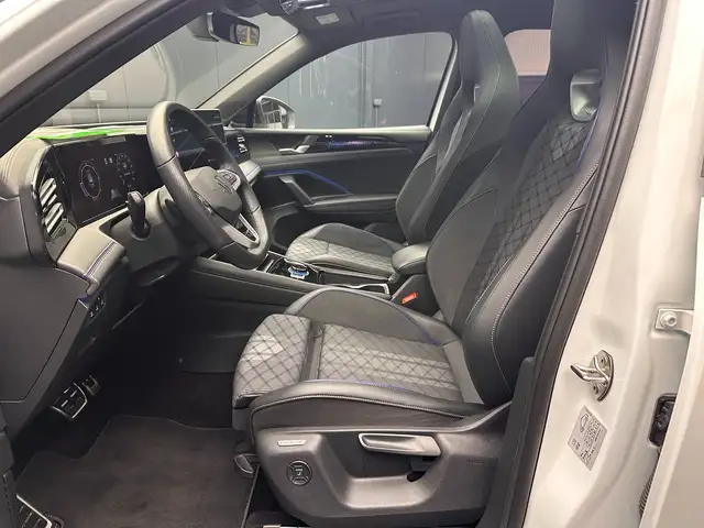 Volkswagen Tiguan view 15