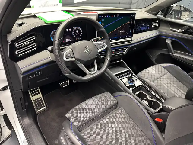 Volkswagen Tiguan view 17