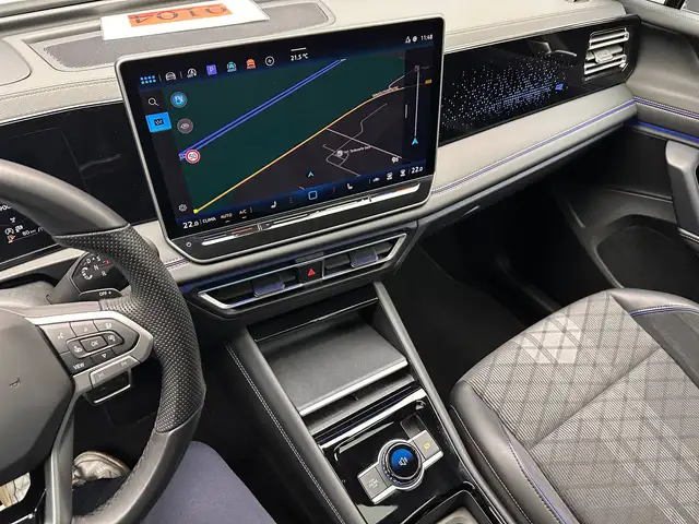 Volkswagen Tiguan view 22