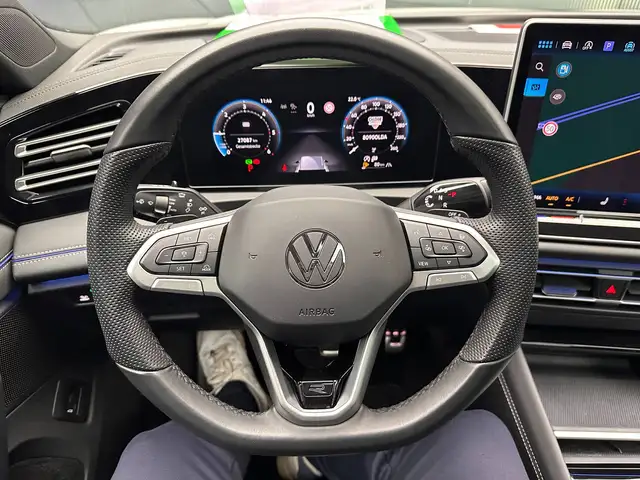 Volkswagen Tiguan view 18