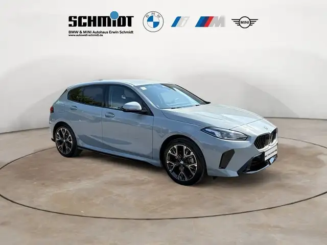 BMW 1 Series view 9