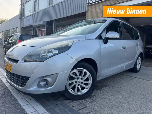 Renault Grand Scenic 1.4 TCe Celsium CLIMA NAVI TREKHAAK RIJDT GOED NAP