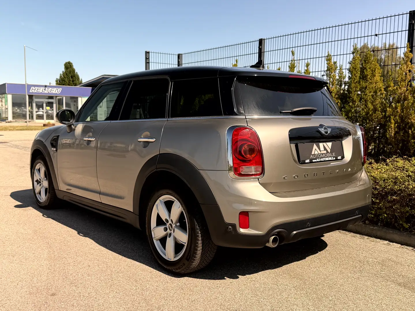 MINI Cooper D Countryman Cooper D Automatik Grau - 2