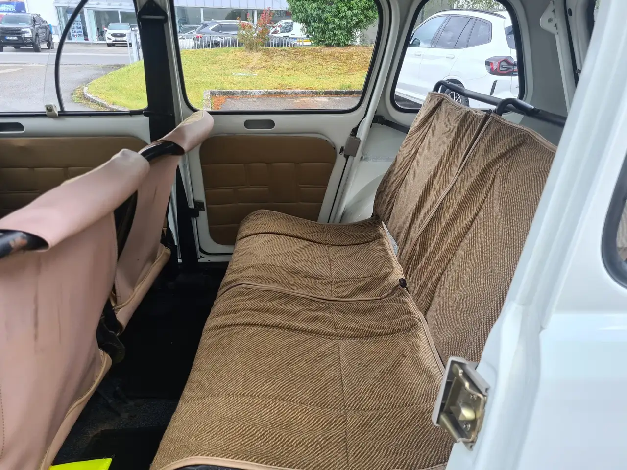 Renault R 4 L sehr gepflegt 2.Hand TÜV neu H-Kennz, foto 9