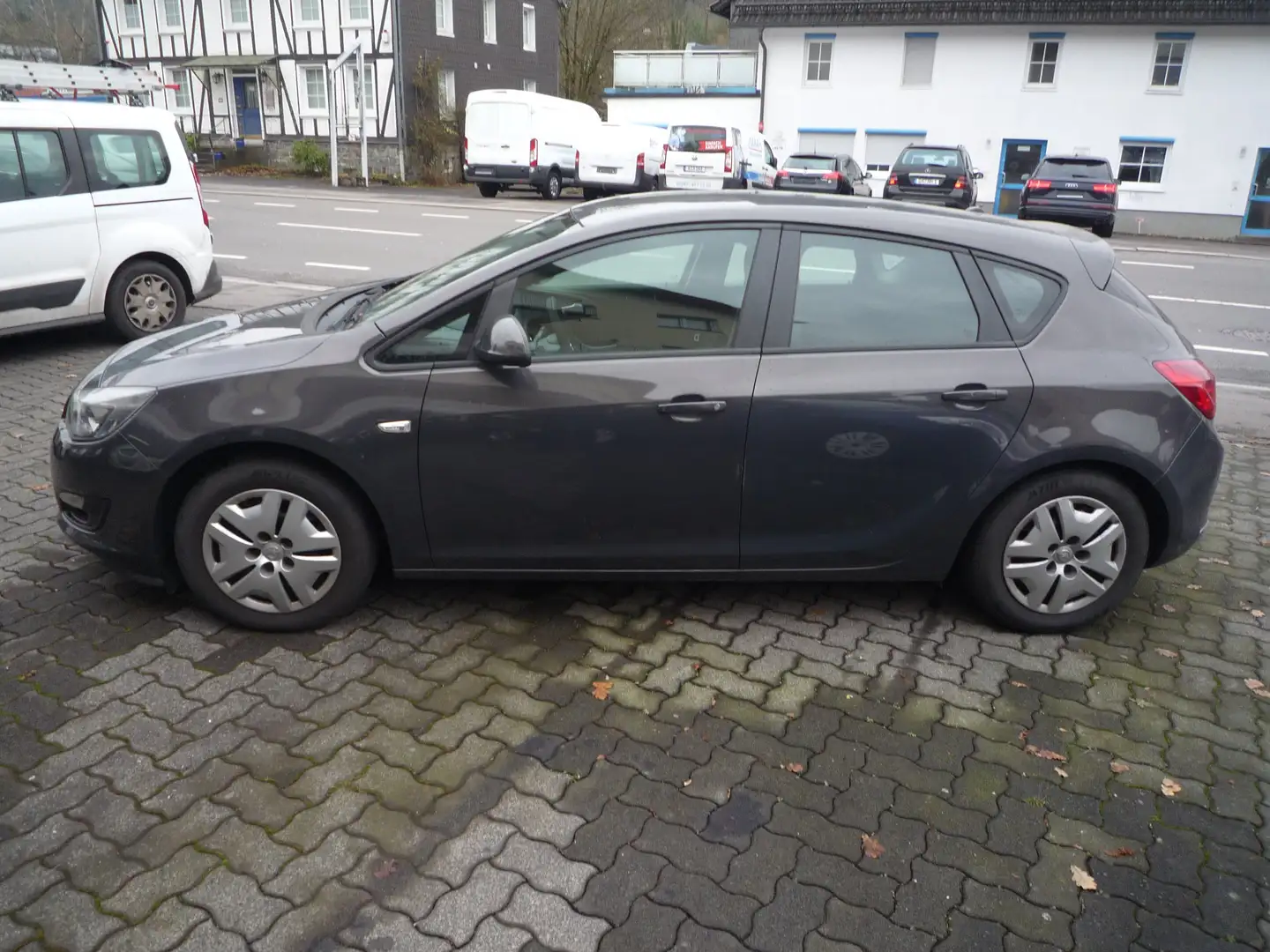 Opel Astra Astra Fließheck  5-Türer 1.6 Active Grau - 2