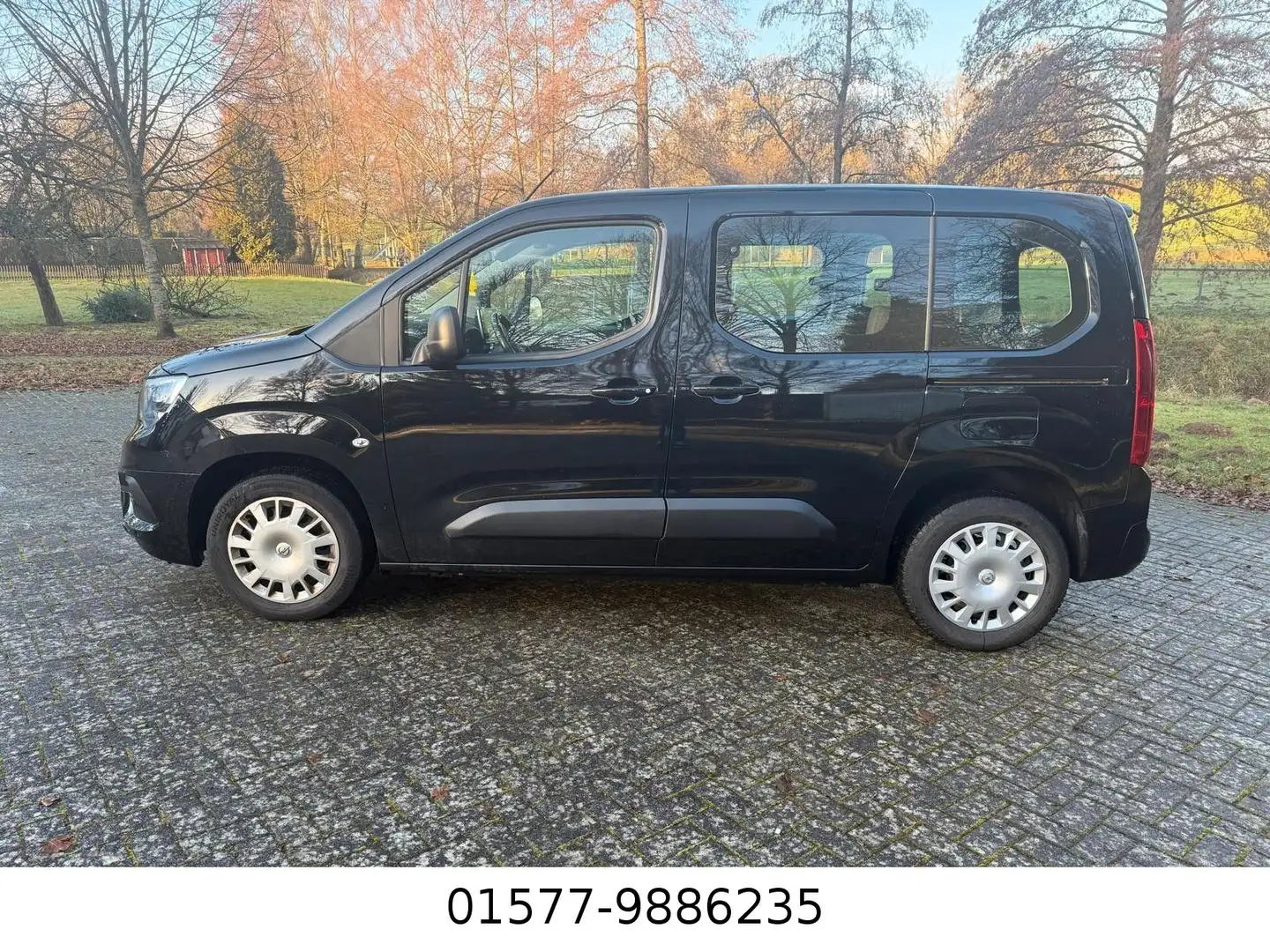 Opel Combo Life 1.2 Edition Schwarz - 2