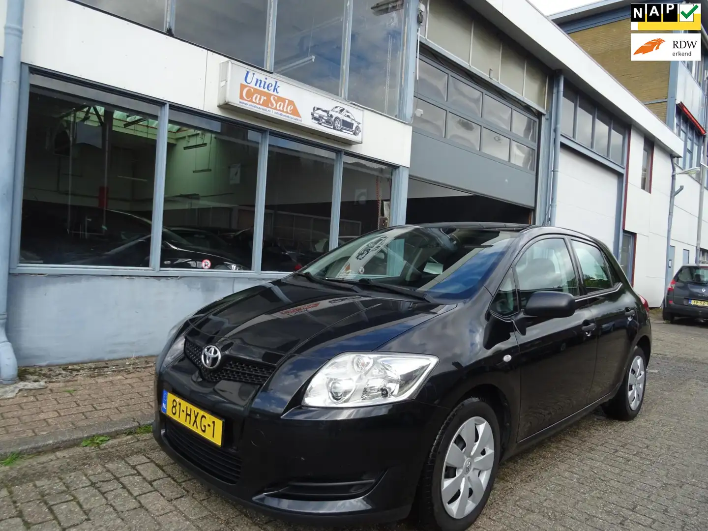 Toyota Auris 1.3 Comfort Zwart - 1