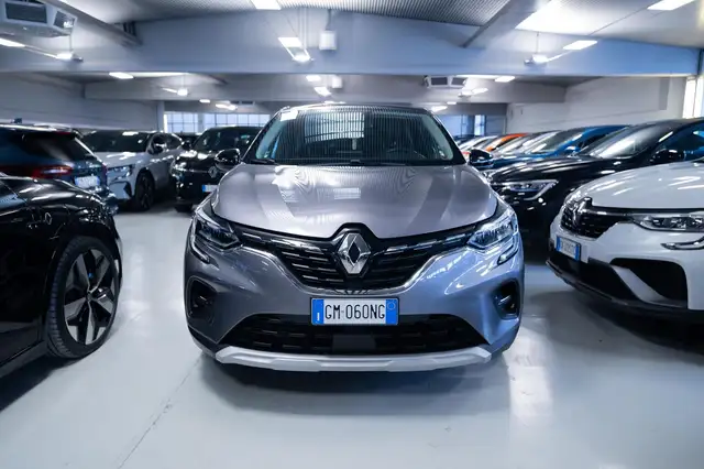 Renault Captur view 3