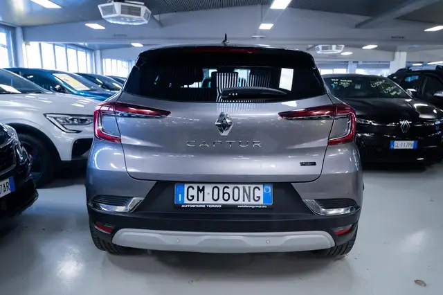 Renault Captur view 4