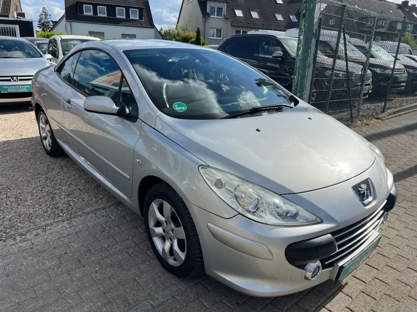 Peugeot 307 CC Cabrio-Coupe Tendance*TÜV NEU*1 HAND*TOP* Gris - 2