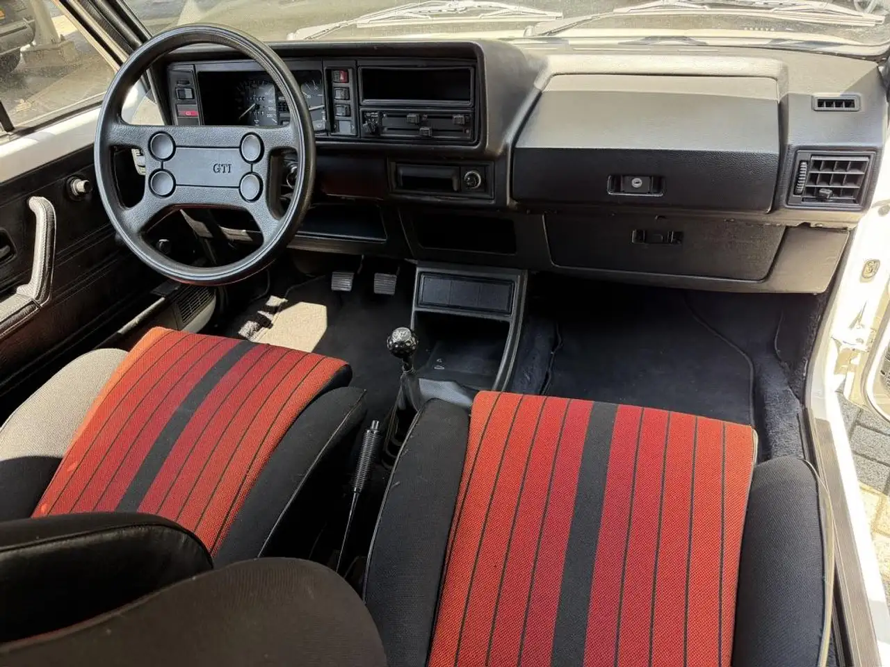 Volkswagen Golf GTI 1.6 Mk1 Origineel NL auto - Alpine White (L90E), foto 6