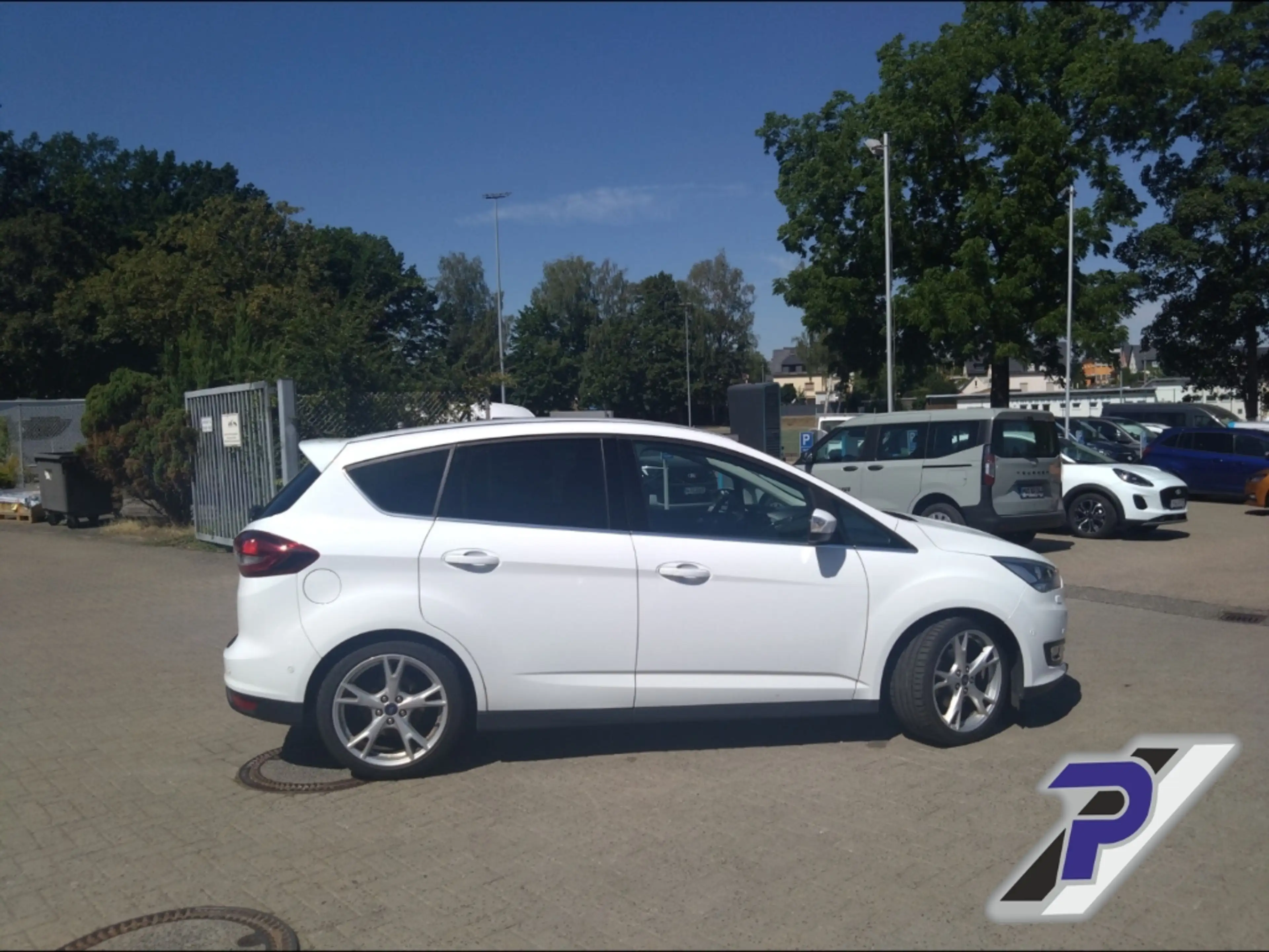 Ford C-Max Titanium KAMERA+TWA+ Navi Bi-Xenon Kurvenlicht App — photo 6