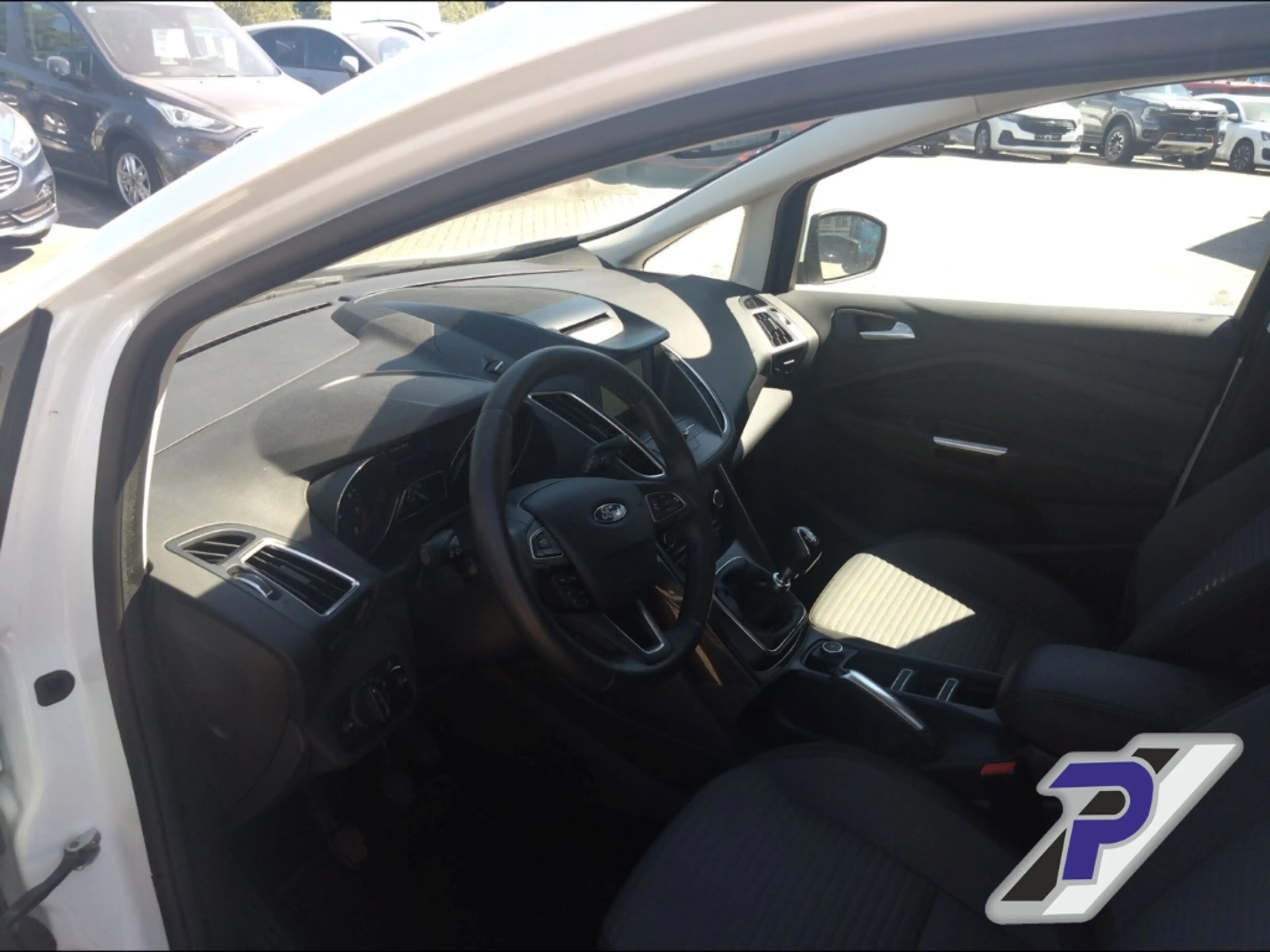 Ford C-Max Titanium KAMERA+TWA+ Navi Bi-Xenon Kurvenlicht App — photo 12