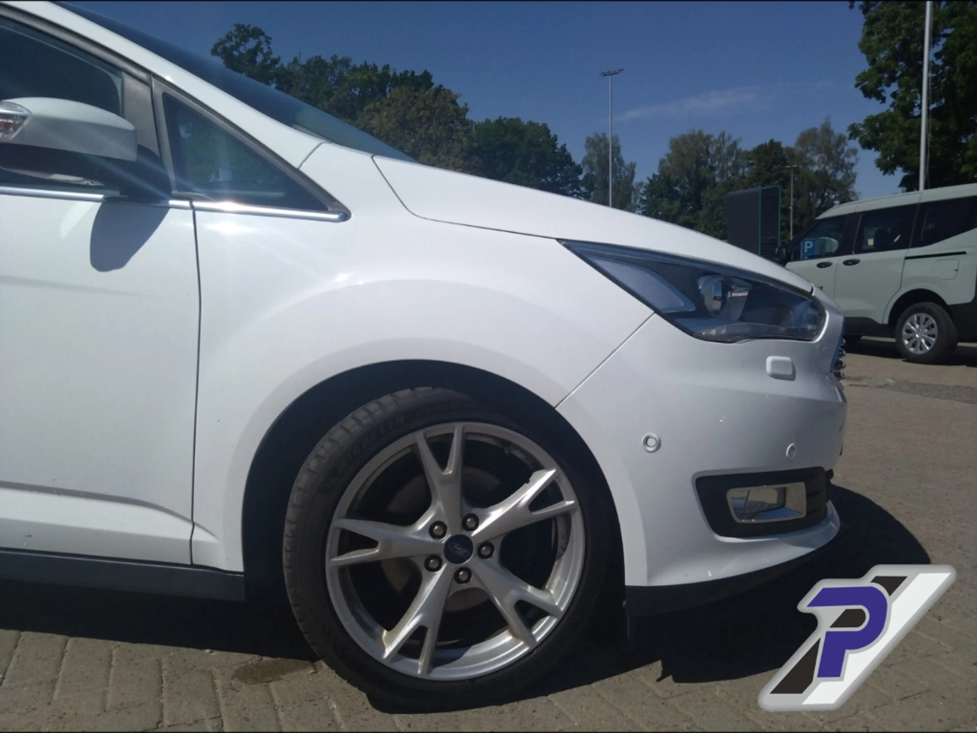 Ford C-Max Titanium KAMERA+TWA+ Navi Bi-Xenon Kurvenlicht App — photo 9