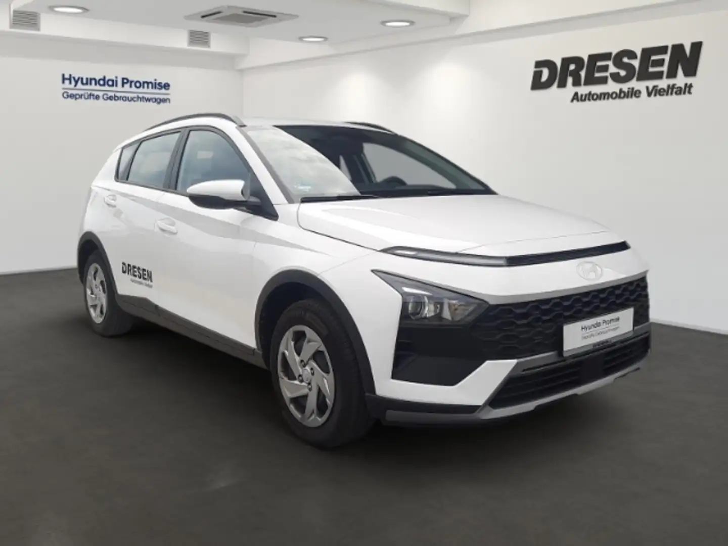 Hyundai BAYON 1.0 T-GDI 100 PS Select Navi Kamera DAB PDC hinten Weiß - 2